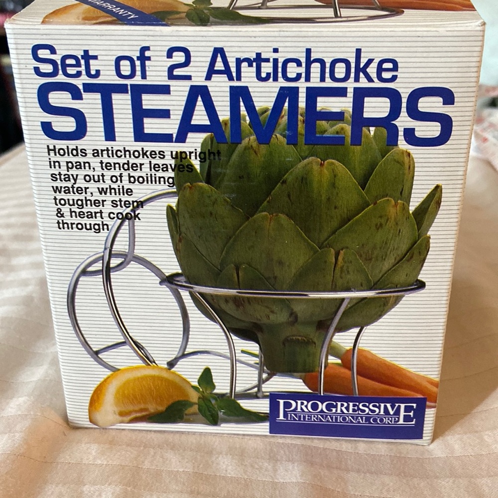 NIB artichoke steamers (2)